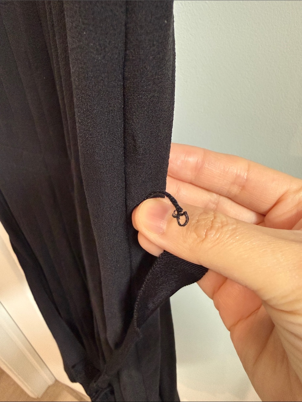 Club Monaco Black V-Neck Tie-Waist Slip Dress - 100% Silk - Picture 6 of 6